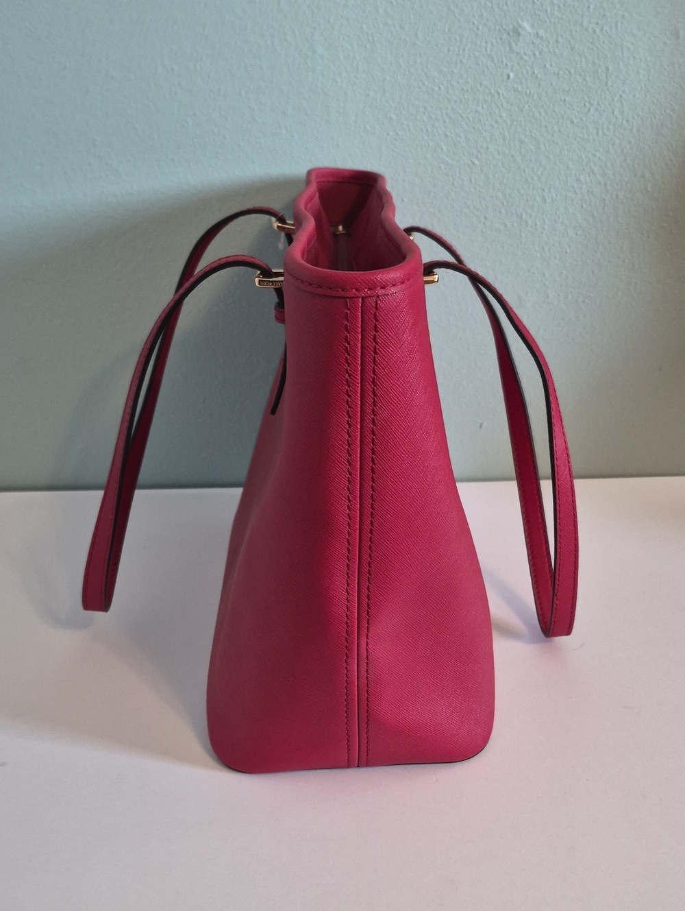 Michael Kors Red Saffiano Leather Tote Bag Purse Gold Tone Hardware - Picture 7 of 9